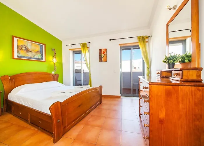 A09 - Super Central Duplex Apartment